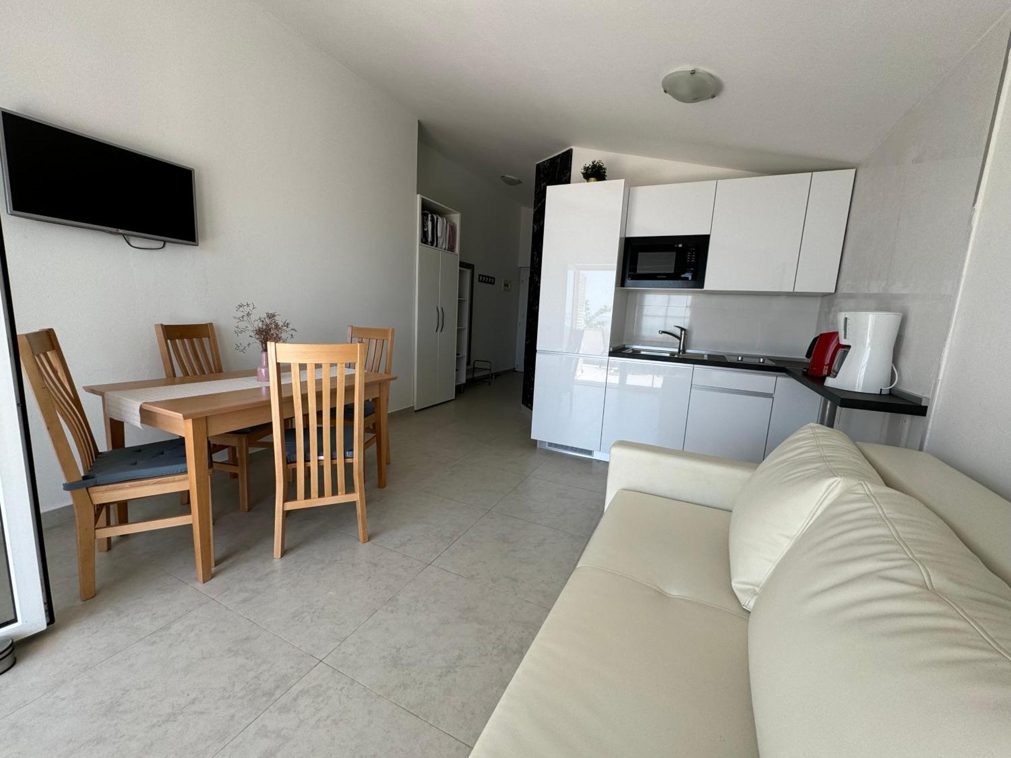 Mirakul Apartments Вир Экстерьер фото